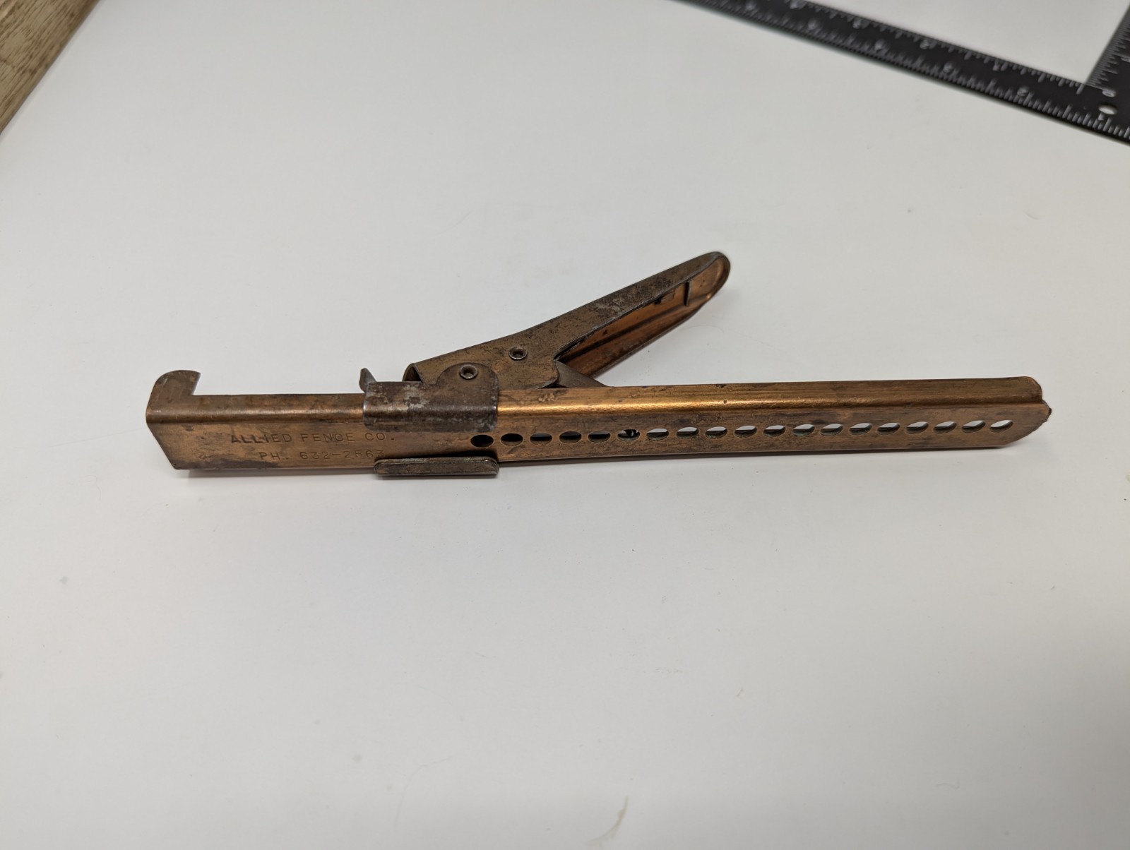 Vintage Fence Wire Stretching Tool Allied Fence Co Copper Tone 7.5″