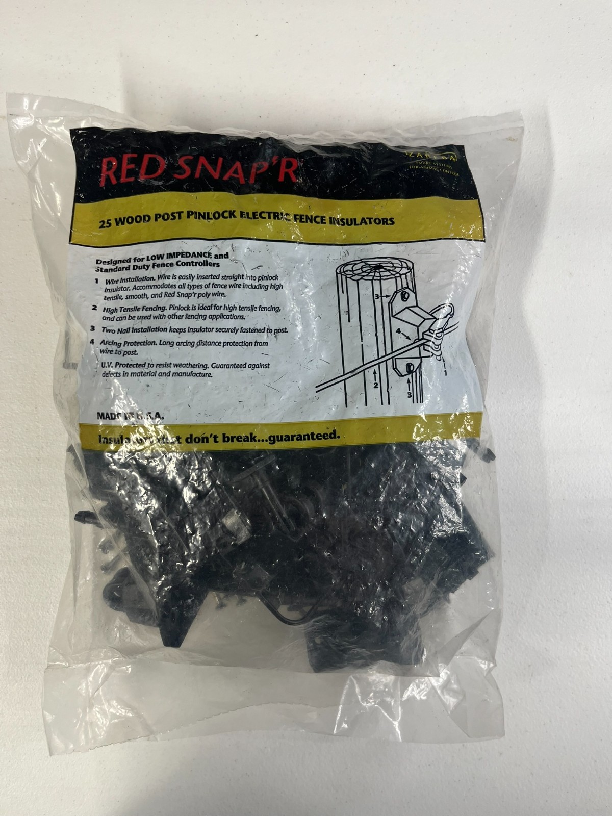 Red Snap’r Wood Post Pinlock Electric Fence Insulator Black 25 Pack NEW USA