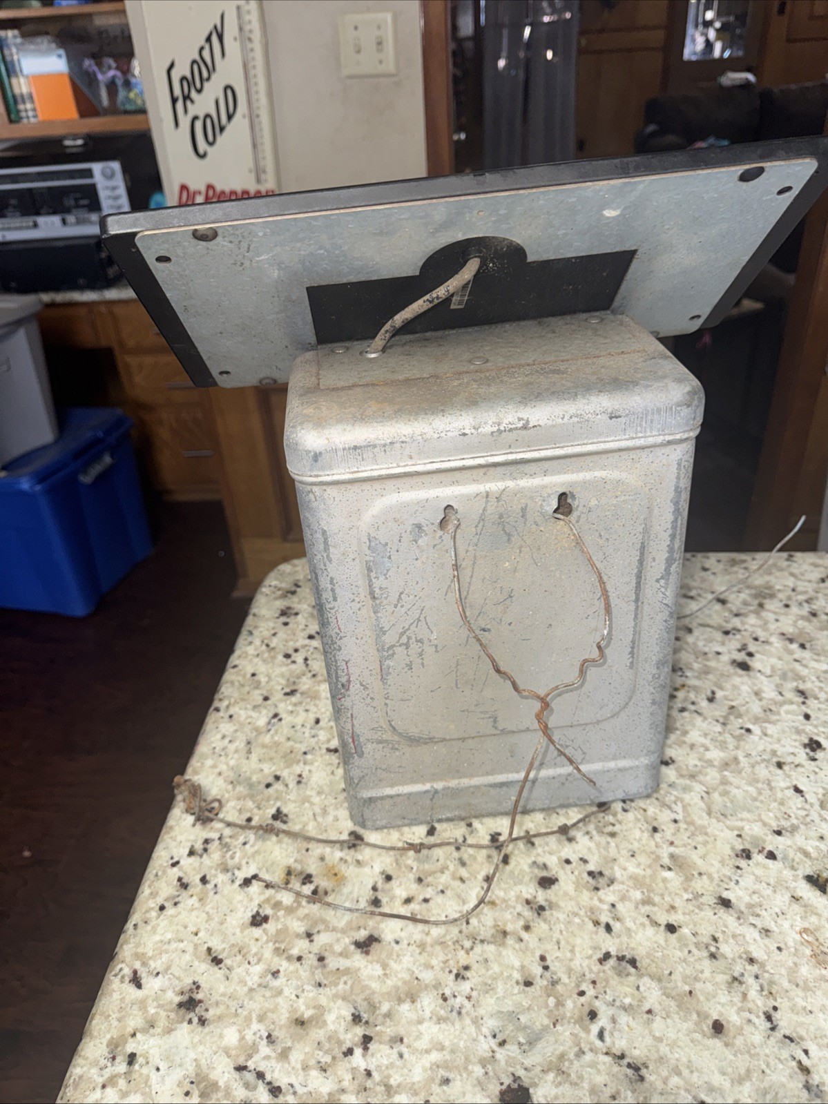 ParMak Precision 6 Volt Solar Pak Fence DF-SP-LI Fence Charger UNTESTED AS IS