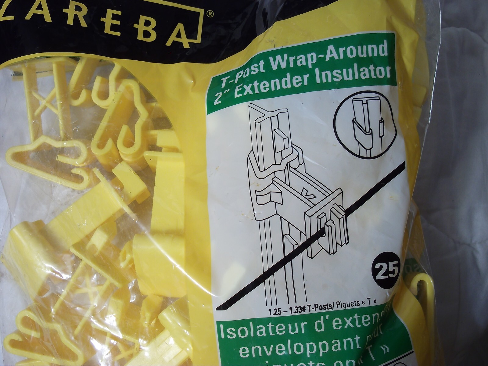 Zareba Electric Fence Post Insulator IT2XY-Z Snap-On T Post 2″ Extender 25pcs