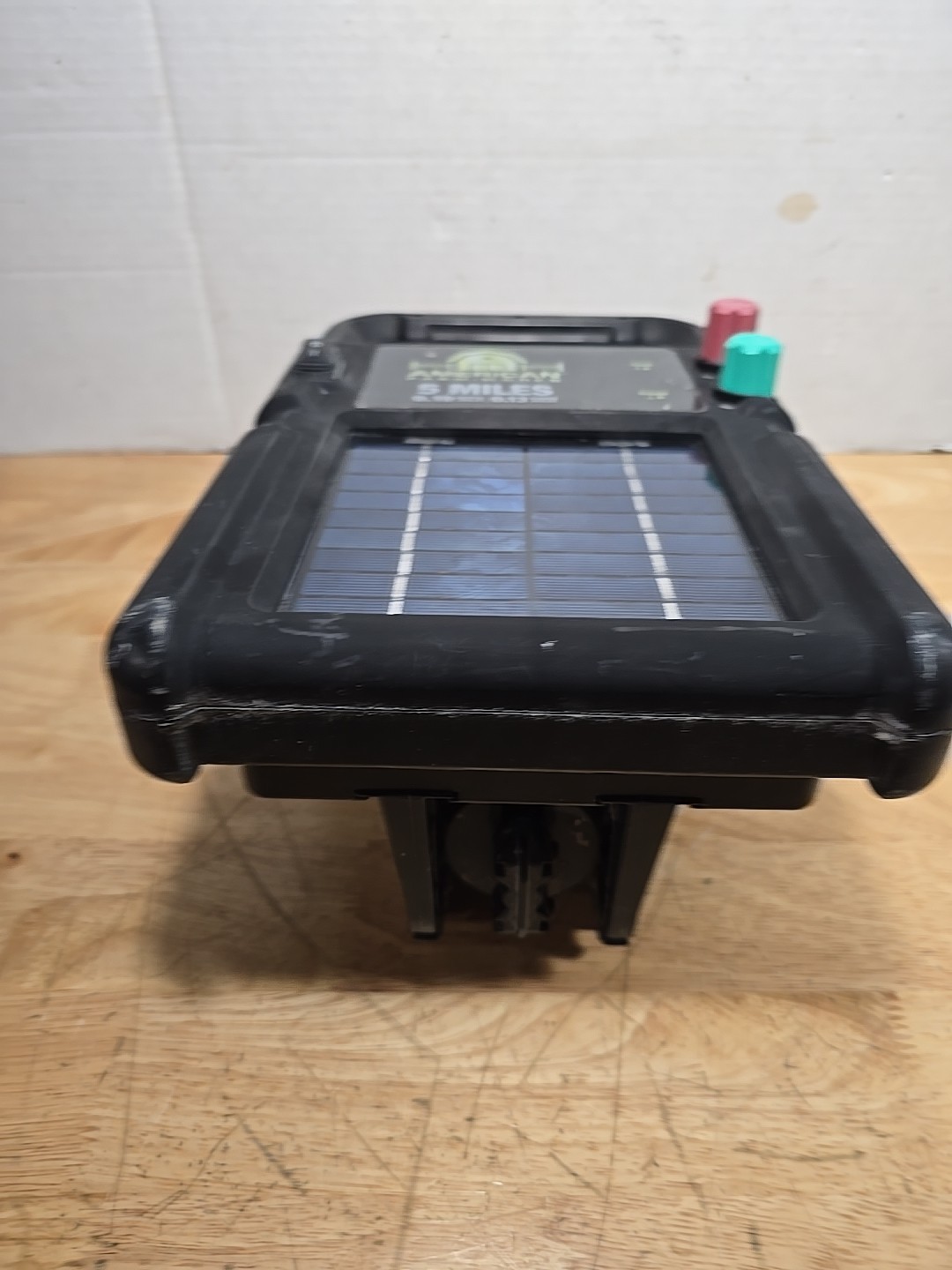 American Farm Works 5 Miles Solar Electric Fence Controller