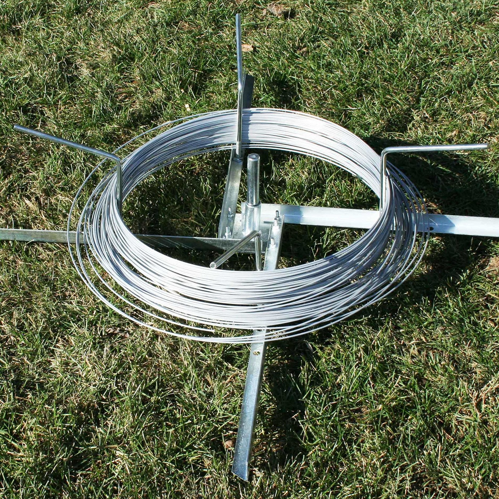 Spinning Jenny Fence Wire De-Reeler for Electric Fencing – Holds 4000ft High Ten