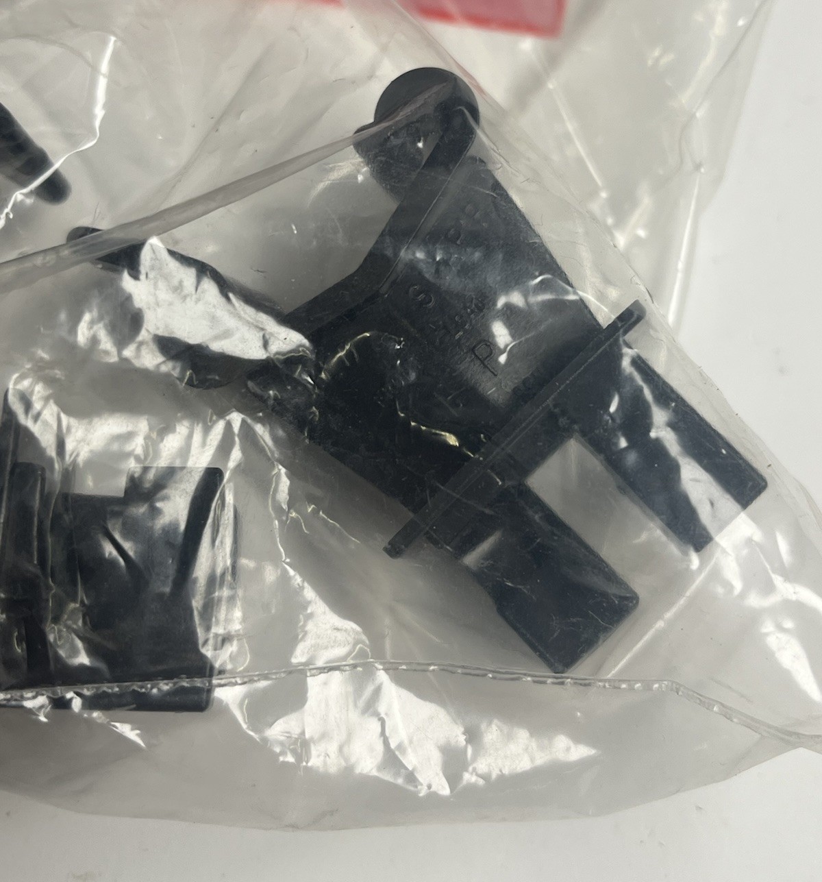 Red Snap’r 25 Pack Snap-on T-Post Electric Fence Insulators Black USA Made