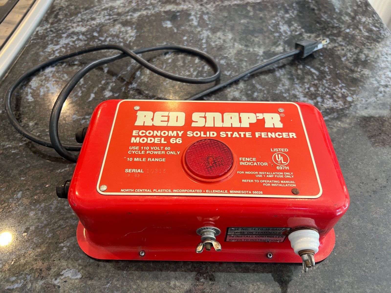 Red Snap’r Model 66 Electric Fence Charger Tested Working 7000V 10 Mile USA Made