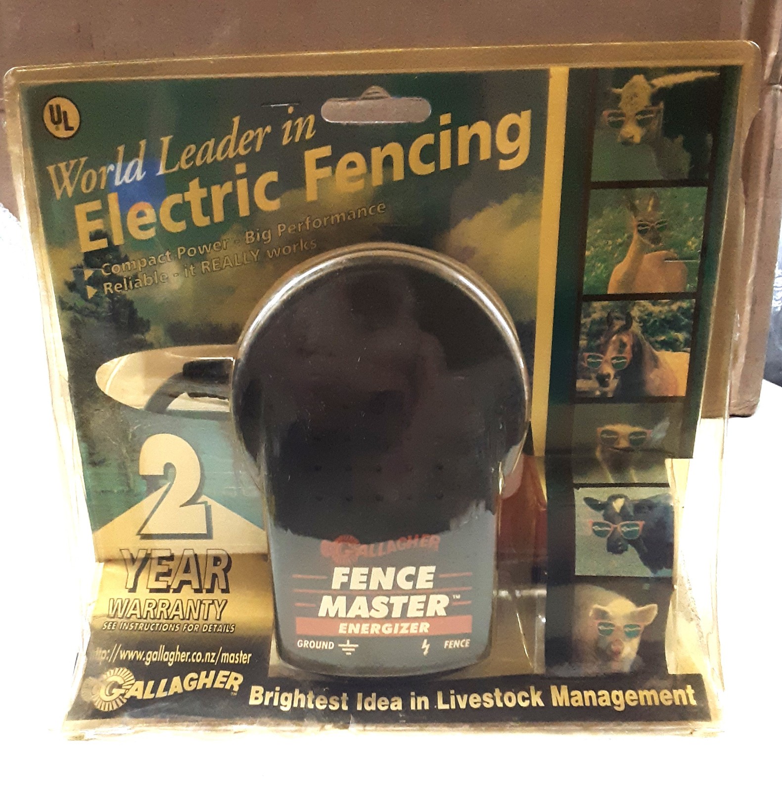 NEW Gallagher Electric Fence Energizer Charger G330 110V 60Hz