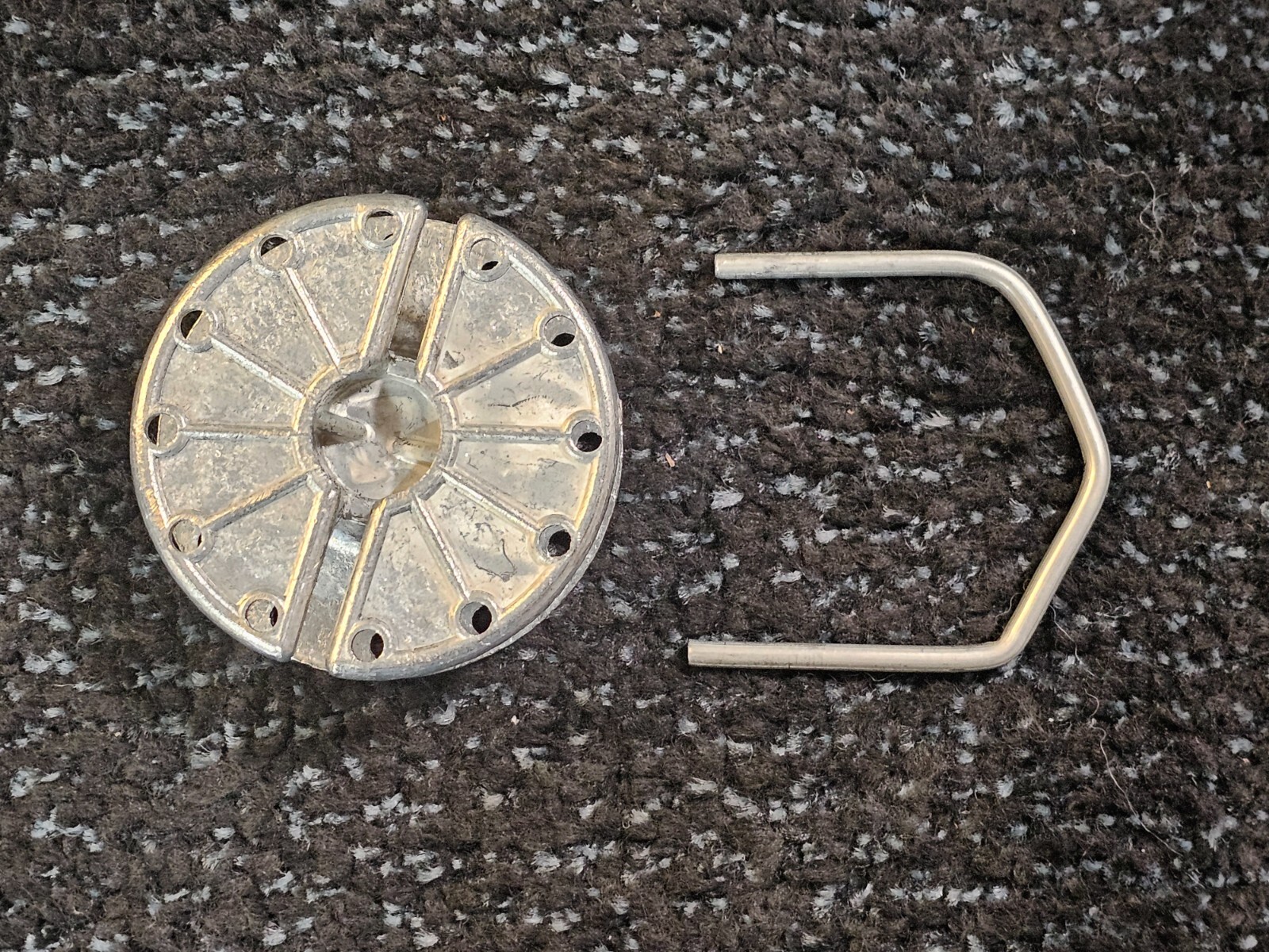 (QTY 25) KIWI On-line Wire Strainer High-Tensile Fencing Class 3 Galvanized Clip
