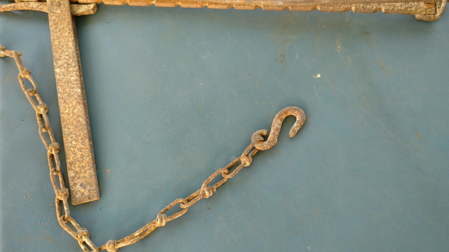 Barb Wire Fence Stretcher Rustic Decor Rusty Vintage Antique