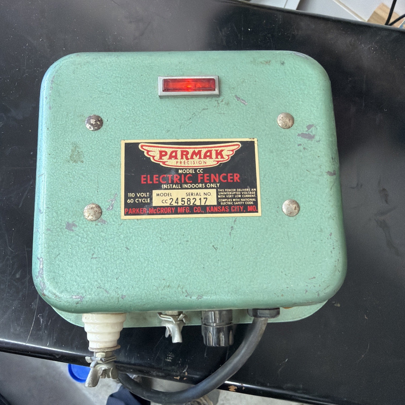 VINTAGE INDUSTRIAL PARMAK MODEL CC ELECTRIC FENCER ( Used & Untested)