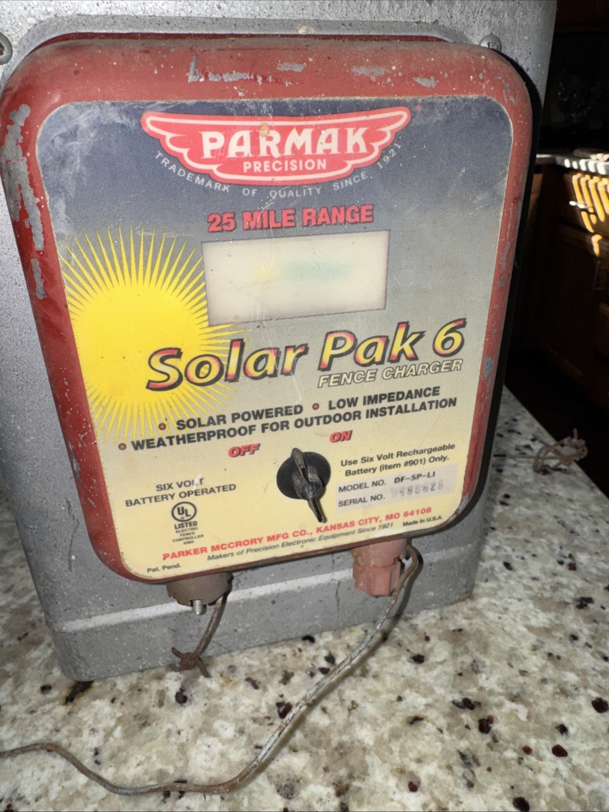 ParMak Precision 6 Volt Solar Pak Fence DF-SP-LI Fence Charger UNTESTED AS IS