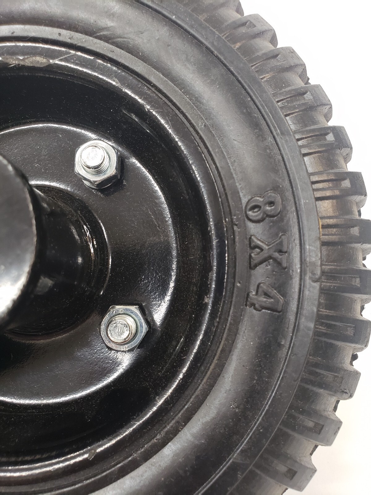 Stark 28211 Gate Wheel w/ Suspension 210-Lb. Capacity 8in. Pneumatic Tire Black