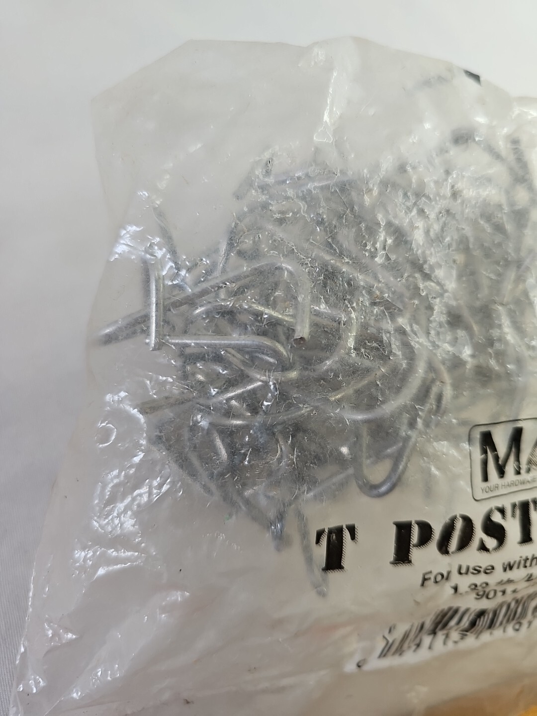 MAT 901169A T-Post Fence Post Clip Fasteners 50pcs NEW in Package 1.331b./lin ft