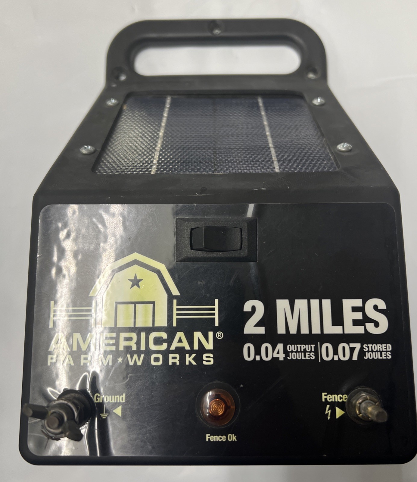 Solar American Farm Works Electric Fence Controller ~ 2 Mile Range